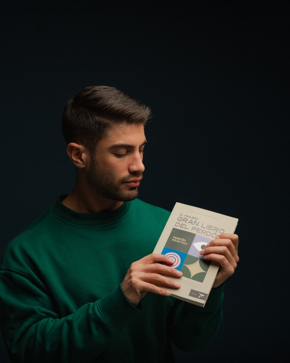 José Manuel Hernández con El pequeño gran libro del perdón